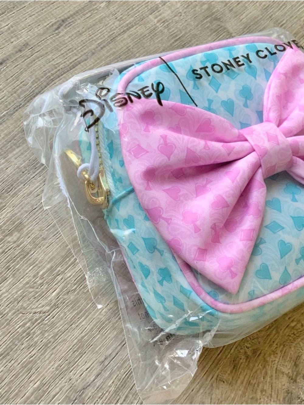 NWT☀️ Stoney Clover Lane x Disney Alice in Wonderland Mini Pouch - Picture 3 of 5